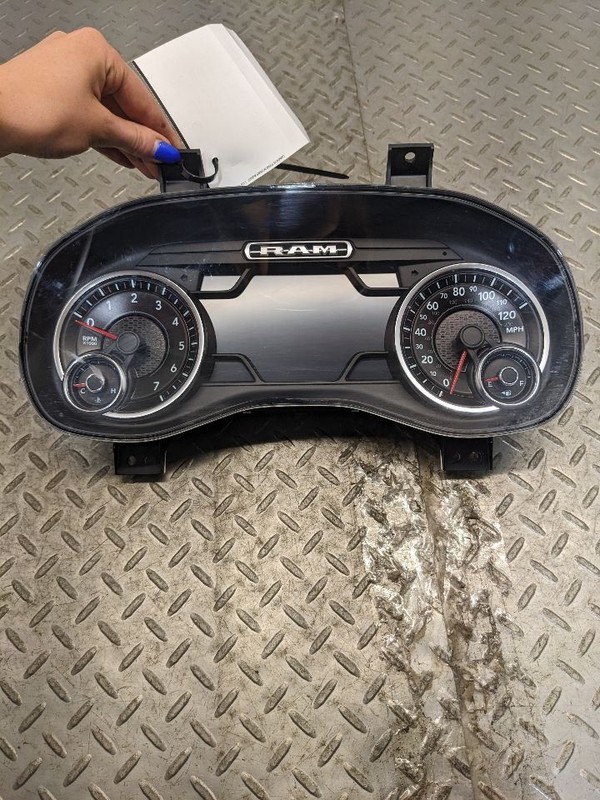 Speedometer New Style 6 Lug Wheel Cluster MPH Fits 19 DODGE 1500 PICKUP 1163524