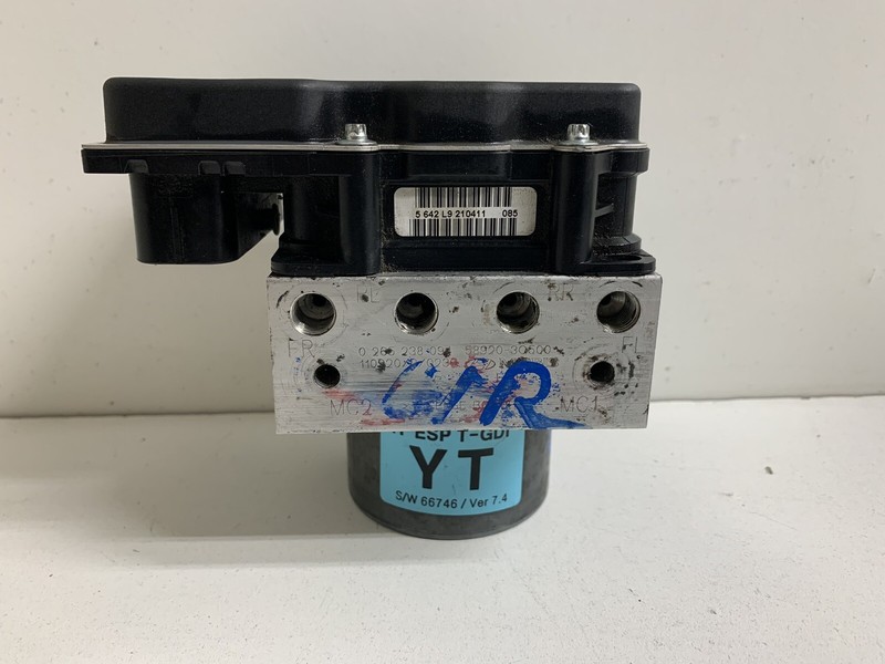 2011-2013 Hyundai Sonata 2.4 Vin C 8th Anti Lock Brake Pump Actuator & Modulator
