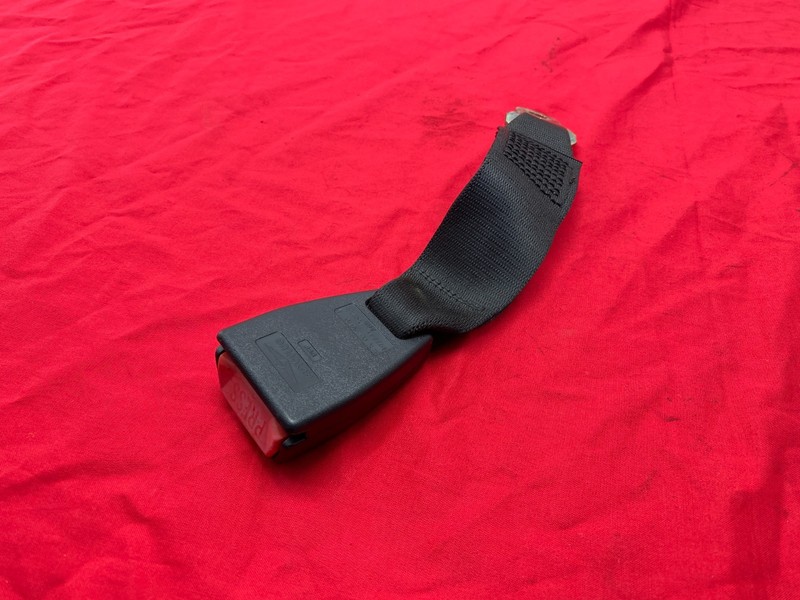91-99 BMW E36 323 328 M3 Rear Middle Center Seatbelt Tensioner Buckle Latch OEM✅