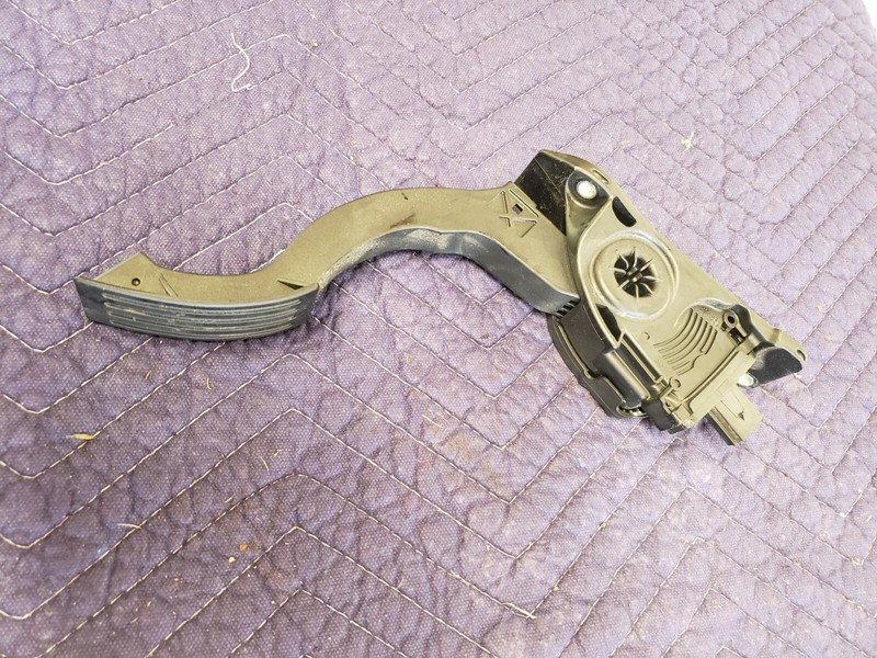 Ford Focus Gas Pedal 2018 2017 2016 2015