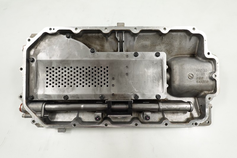 GOOD 2011-2012 Yamaha VXR / FZS 1800 1.8L OEM Oil Pan + Baffle 6S5-1310A-10-94