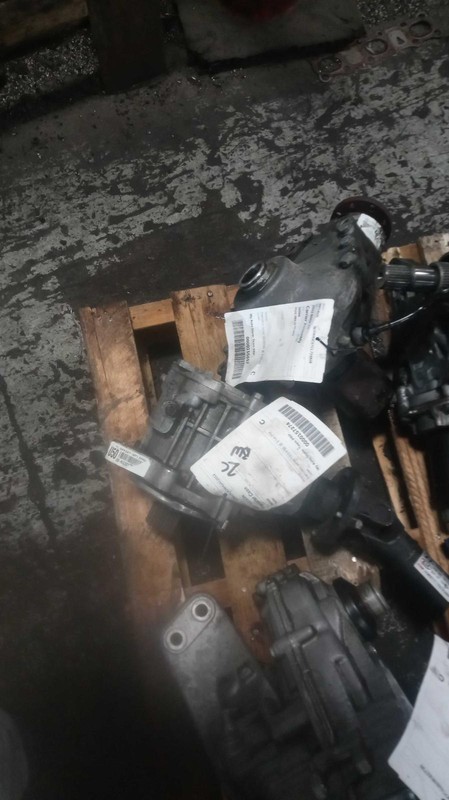 2017 Hyundai Tucson Transfer Case Assembly 4WD OEM 113K Miles - Blue