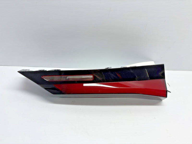 OEM 23-25 BMW X1 Right Side Inner Tail Light Lamp Assembly 63219465364