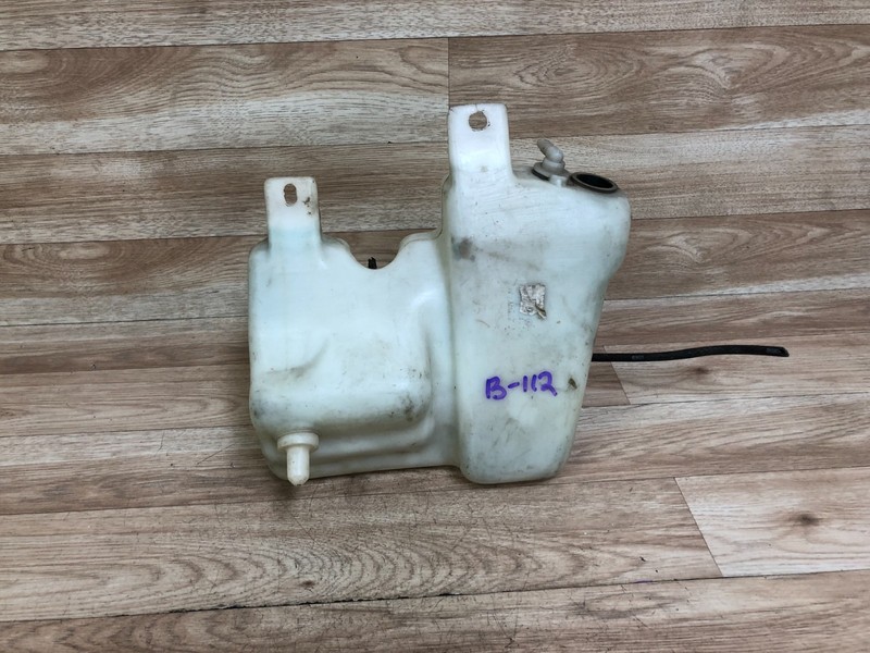 BMW OEM E38 740 750 FRONT WINDSHIELD WASHER TANK RESERVOIR 1995-2001