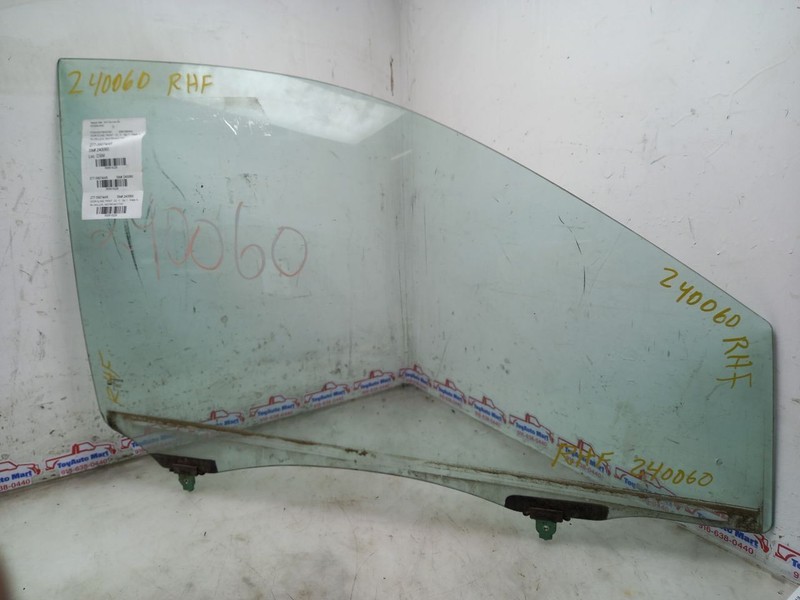04-10 TOYOTA SIENNA LE FRONT PASSENGER RIGHT DOOR GLASS