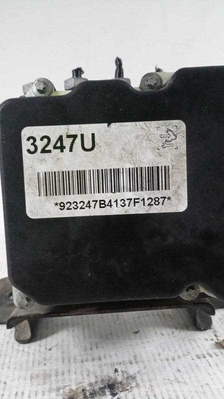 2015 GMC Acadia ABS Hydraulic Assembly OEM 3.6L 114K Miles Blue NJ25-17205