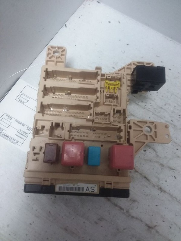 Cabin Fuse Junction Box 2009 Toyota Sienna 1605441