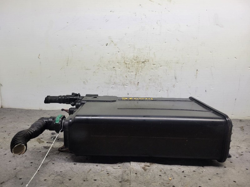 4 RUNNER2010-2018 Fuel Vapor Canister 1759384