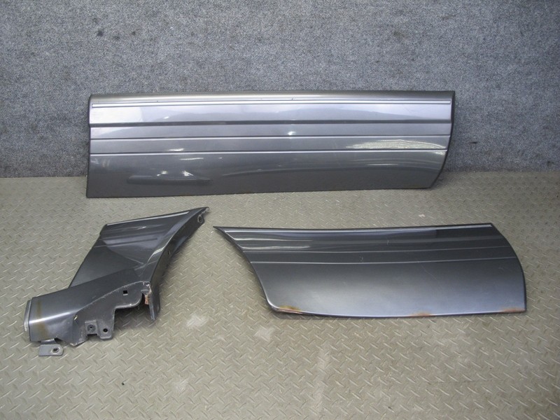 98-02 LEXUS LX470 RIGHT FRONT & REAR DOOR FENDER LOWER TRIM MOLDING SET OF 3
