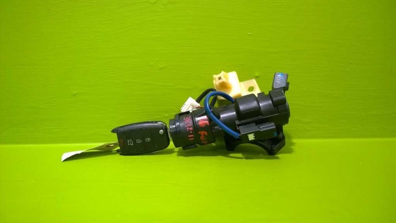 14 15 16 FORTE AT IGNITION SWITCH CYLINDER HOUSING W/KEY OEM 3872-11