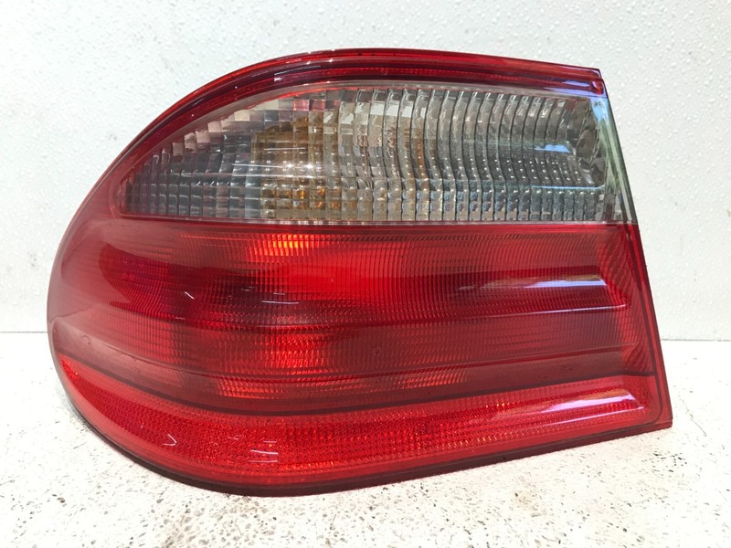 00-02 Mercedes-Benz E-CLASS E430 E320 Left LH Driver Side Tail Light OEM