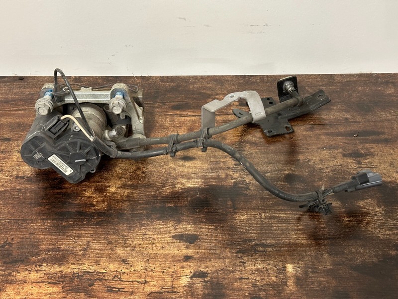 π’ 2016 - 2020 FORD FUSION Rear Right Caliper OEM KG9C-2D250-B FoMoCo