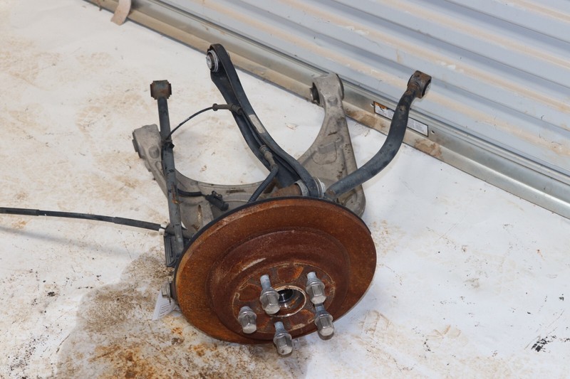 2012-2015 JEEP GRAND CHEROKEE 4X4 REAR RIGHT SPINDLE KNUCKLE HUB ASSEMBLY OEM