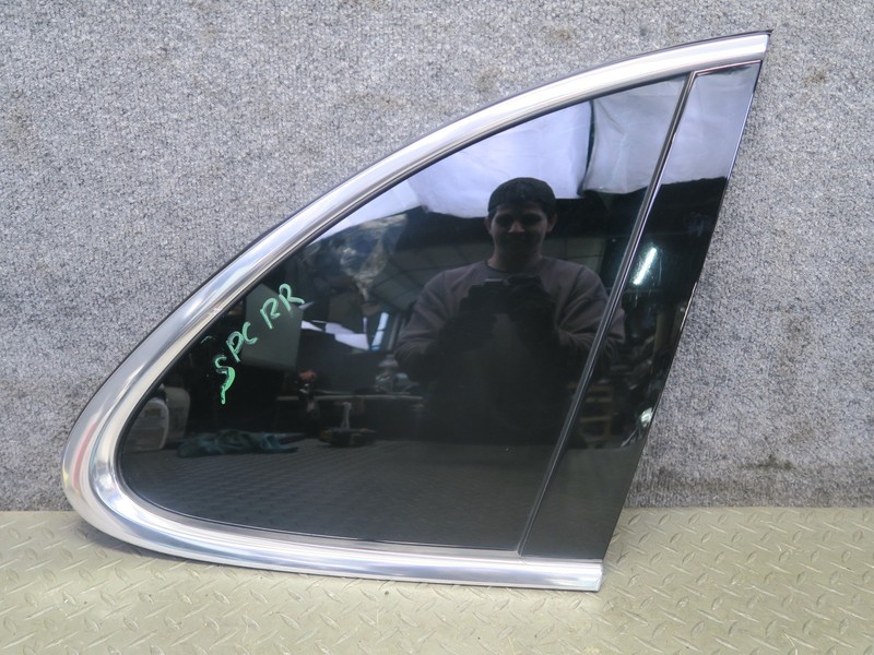 2011-2018 PORSCHE CAYENNE 958 REAR RIGHT QUARTER GLASS WINDOW