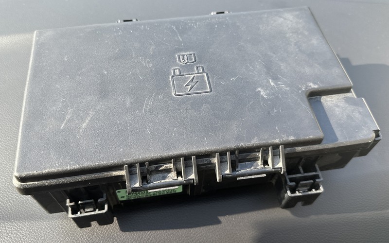 68322374AB I 2016 2017 Dodge RAM 1500 3.0L Power Distribution Box Fuse AT 4x4 OE