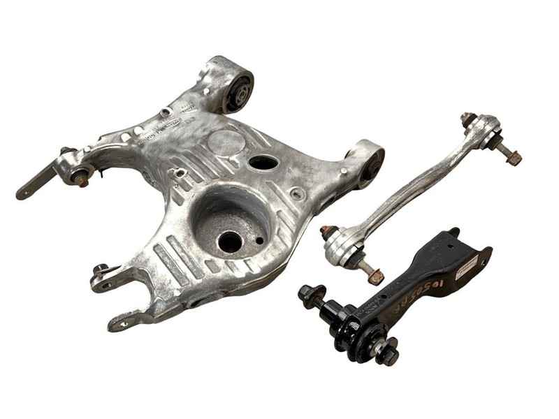 2018-2020 Rover Velar Right Passenger Side Rear Lower Control ARM Set