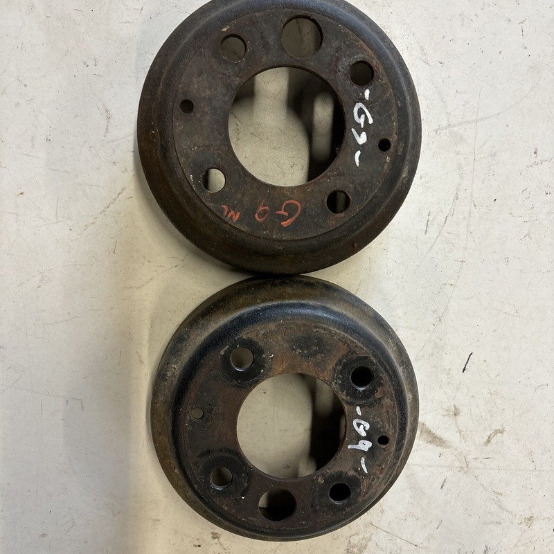 (2) Yamaha G2 G9 Golf Cart brake Drums Good