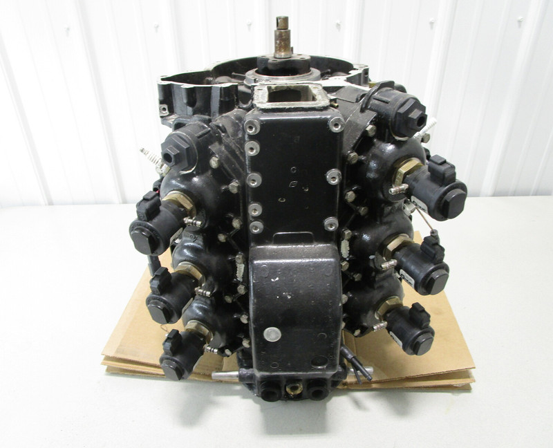 0439524 Johnson Ficht V6 150HP J150FSLECR Powerhead Crank Case Assembly 1998 NLA
