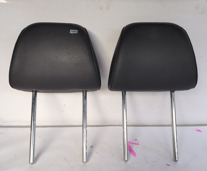 OEM 2011-2014 Volkswagen Jetta 2.5L PAIR OF FRONT HEADREST LEATHER