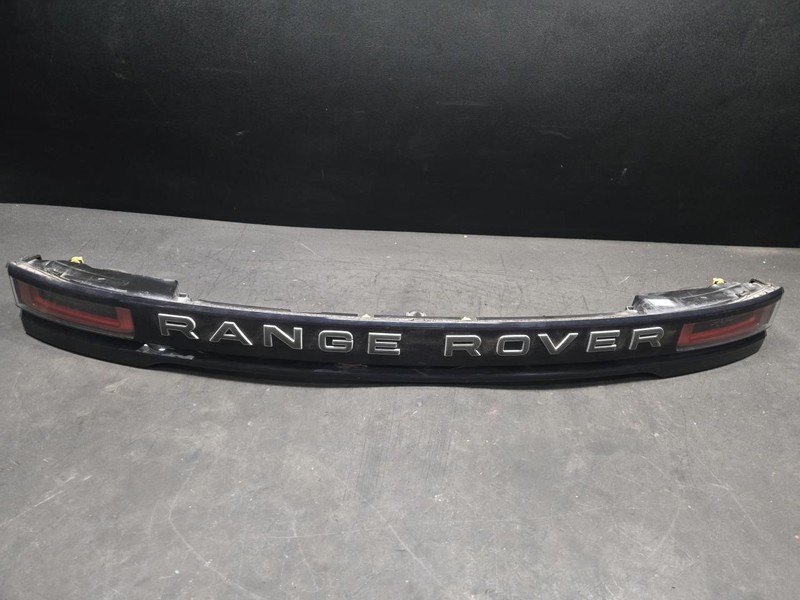 Center Tail Light 2018 Land Rover Range Rover Velar 2019 2020 2021