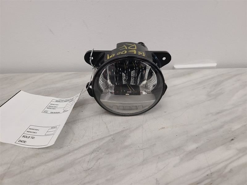 Passenger Corner/Park Light Fog-driving LED Fits 20-23 GLADIATOR 579046