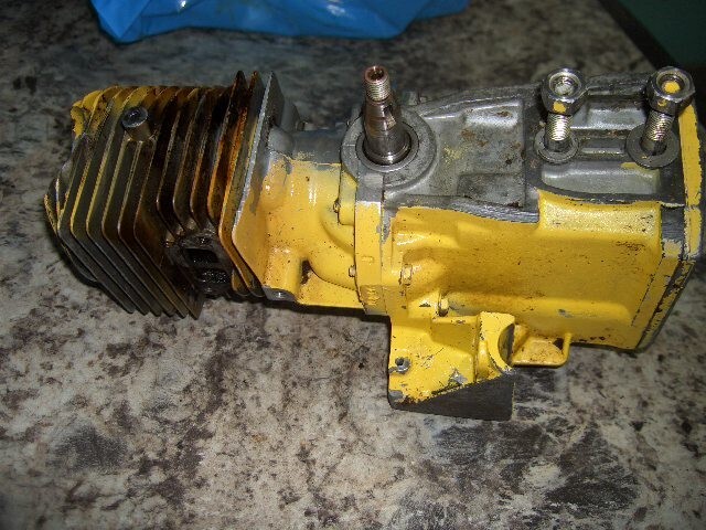 McCulloch1-10 piston cylinder oil tank chainsaw partright hand start b 282