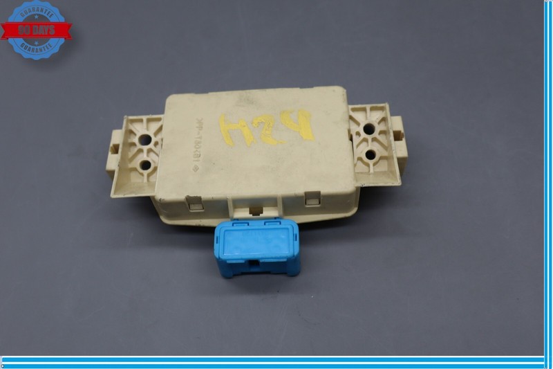 02-10 Lexus SC430 Fuse Box Fusebox Relay Junction Connector 8273024030 Oem
