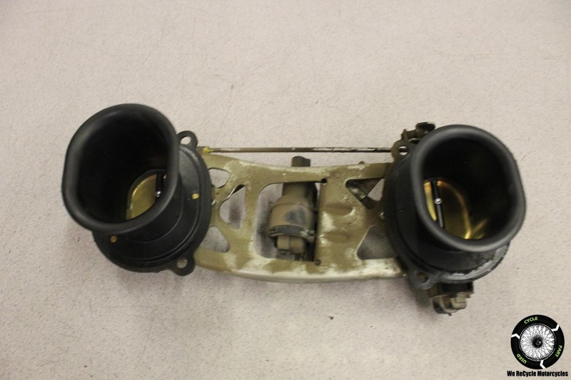 2011 Ducati 848 EVO THROTTLE BODIES BODY INTAKE ASSEMBLY 11