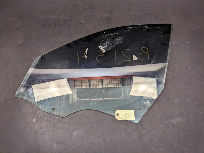 Front Left Door Window Glass 2022 BMW X1 51337349495 2016 2017 2018 2019 - 2021