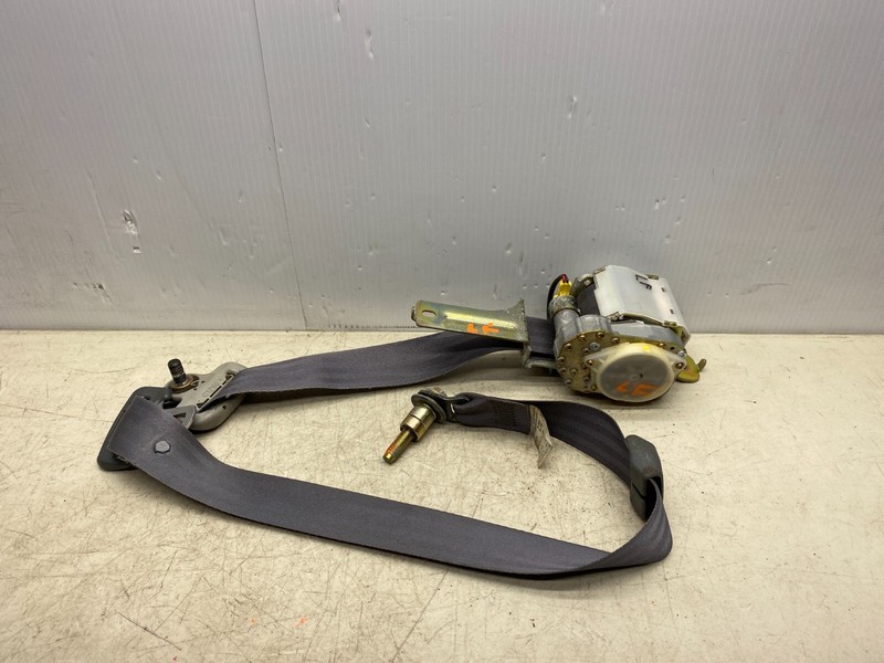 2003-2005 HONDA PILOT LEFT DRIVER SIDE FRONT SEAT BELT PRETENSIONER ASSEMB