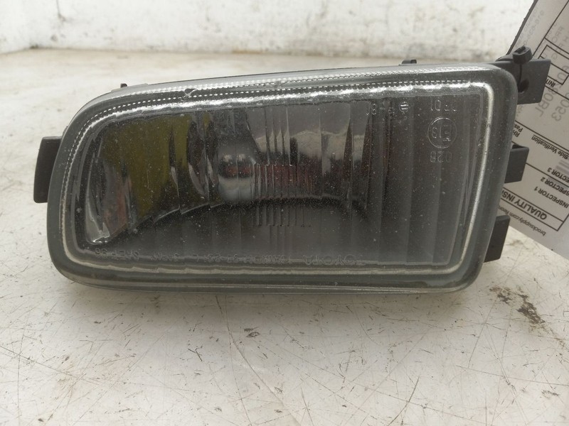 98 99 00 01 02 03 04 05 LEXUS GS300 DRIVER LEFT FOG LIGHT