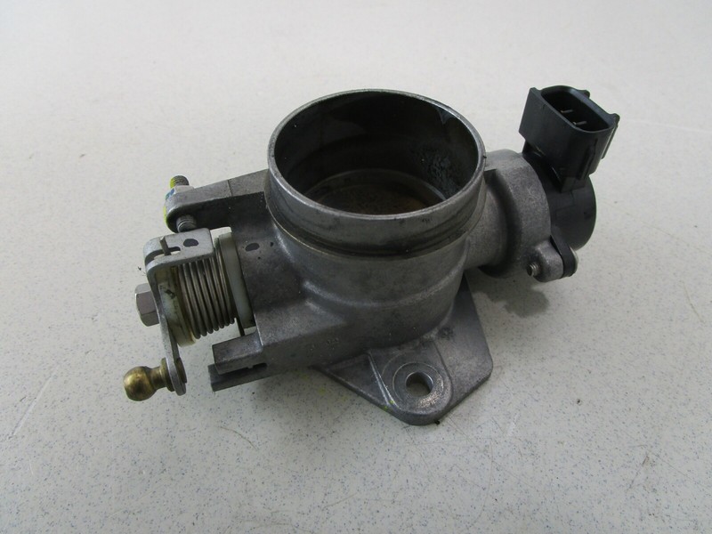 6D8-13750-00-00 Yamaha Outboard 75 HP 4 Stroke Throttle Body Assembly 2006
