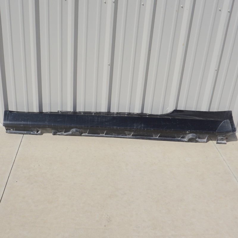 2004 - 2007BMW 650i E63 E64 Rocker Panel Skirt Molding Left Driver Side OEM