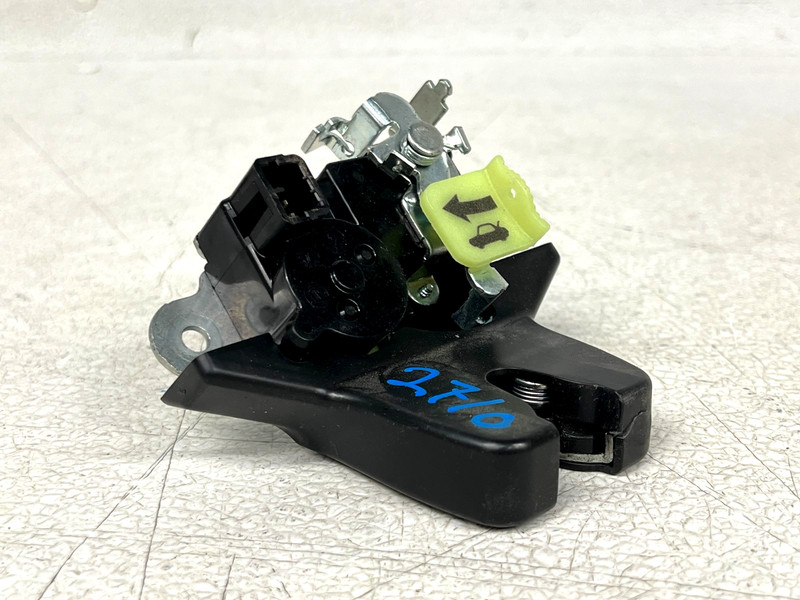 ⭐2021-2023 HYUNDAI ELANTRA REAR TRUNK LID LOCK LATCH ACTUATOR ASSY OEM LOT2710