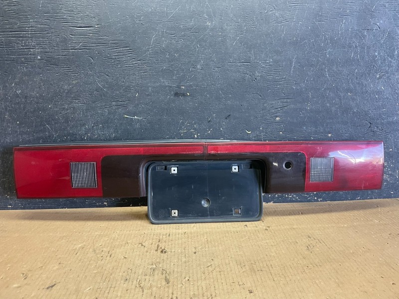 Ford Center Brake Tail Light Panel f24b-13b414 Oem aa2464 DG