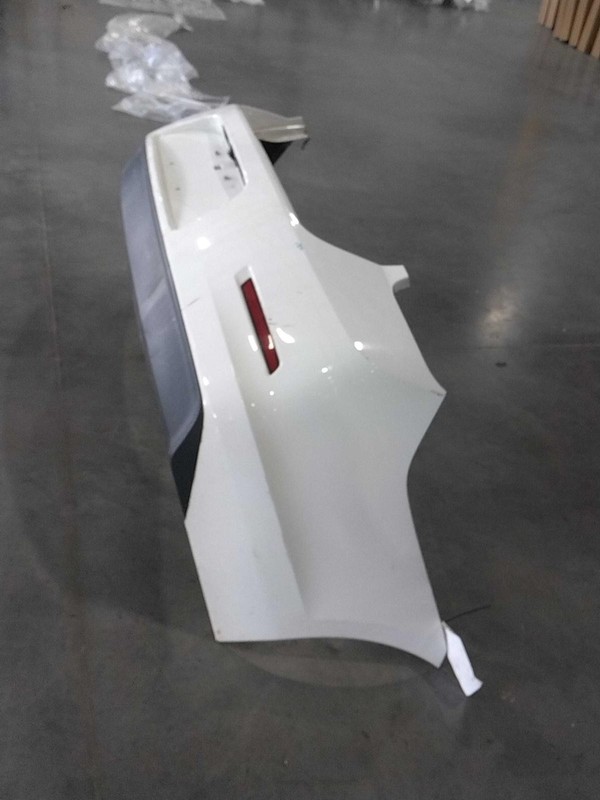 2016 Chevrolet Malibu White Rear Bumper Assembly OEM 22827124 112K Miles