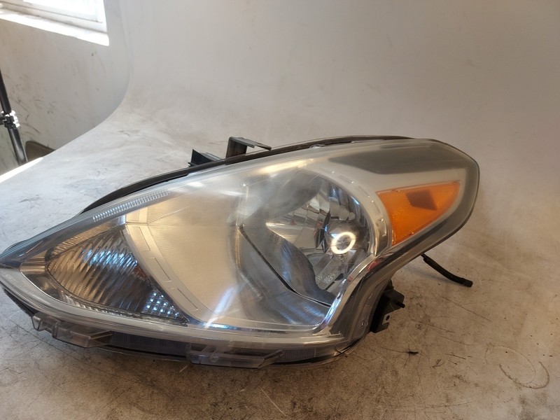 2015-2019 Nissan Versa SEDAN Front Left Driver Side Headlight Headlamp Assy OEM