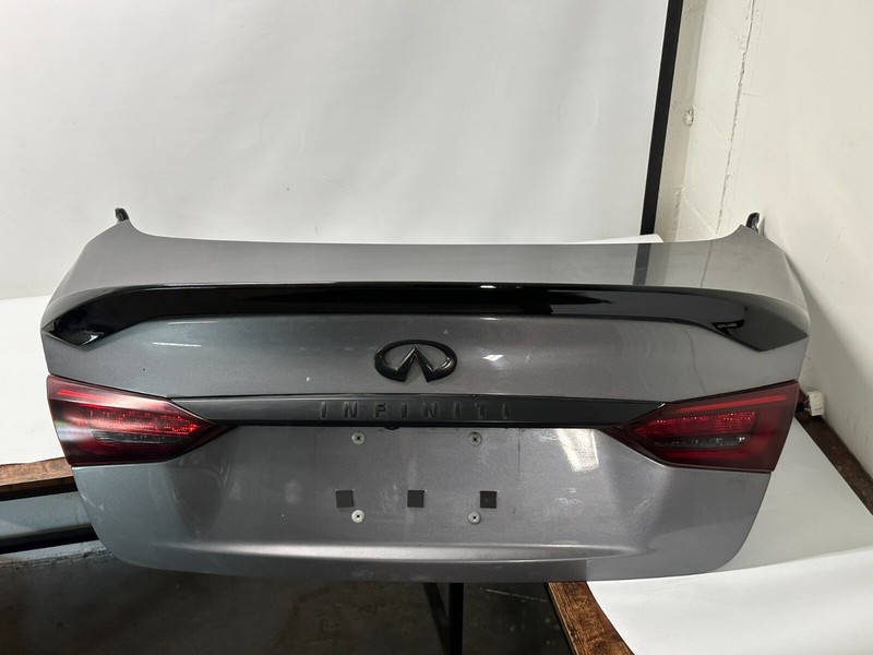 🟢 2018-2020 INFINITI Q50 OEM TRUNK LID DECK TAIL GATE HATCH Silver. Paint: KAD