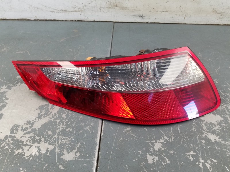 2008 Porsche 911 Turbo 997 Left Tail Light - Damage #08382 X1