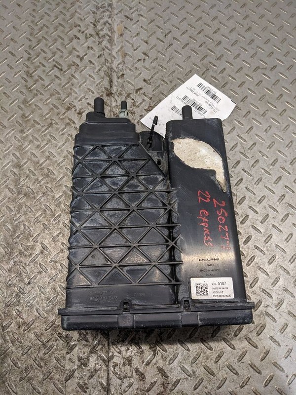 OEM GM Vapor Canister 2021-2024 Chevy Express 2500 3500 GMC Savana 84555 1178706