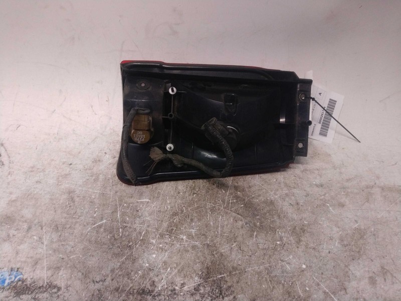 Used Left Tail Light Assembly fits: 2001 Ford Explorer 2 Dr Sport package Left G