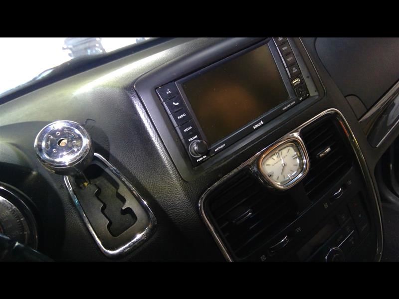 2013 TOWN COUNTRY Automatic Transmission Shifter 1357324