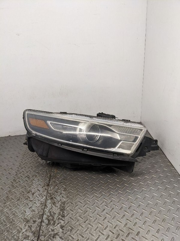 Passenger Headlight Limited Halogen Fits 15-19 TAURUS 1138266