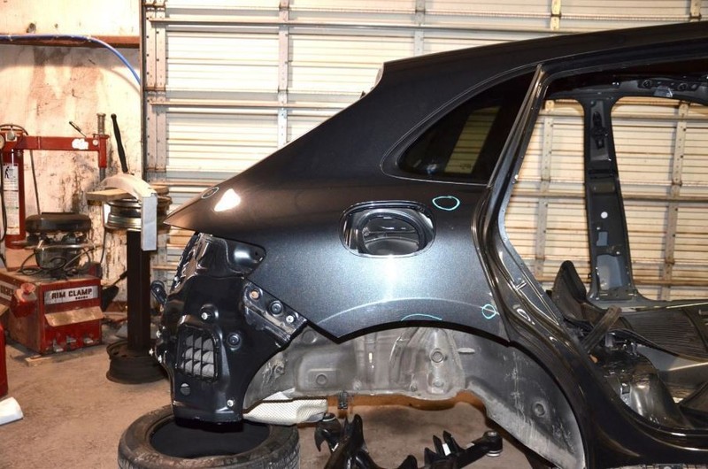 2015-2018 Porsche Macan 2.0L Passenger Right Rear Quarter Panel Assembly