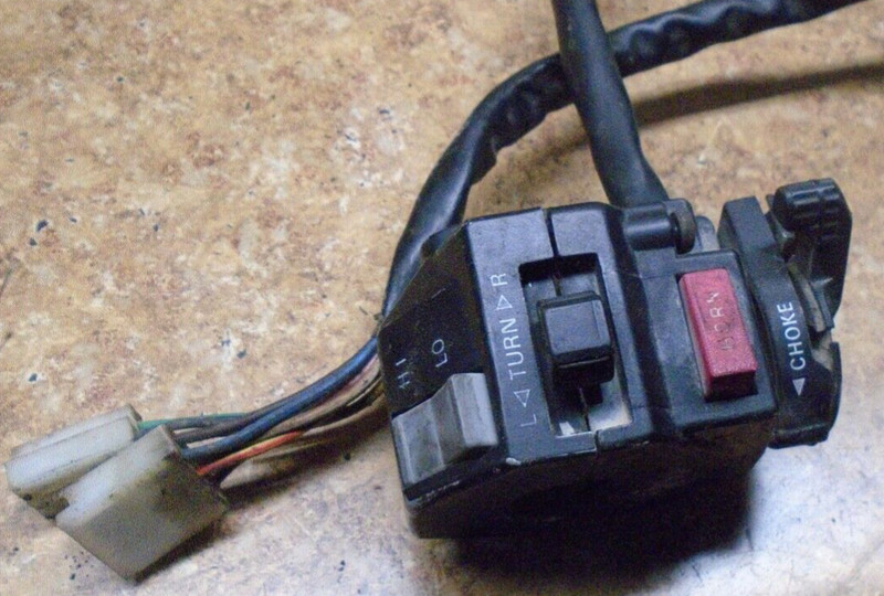 1986 Yamaha Venture XVZ1300 XVZ 1300 Left Switches Controls Horn Turn Lights 87