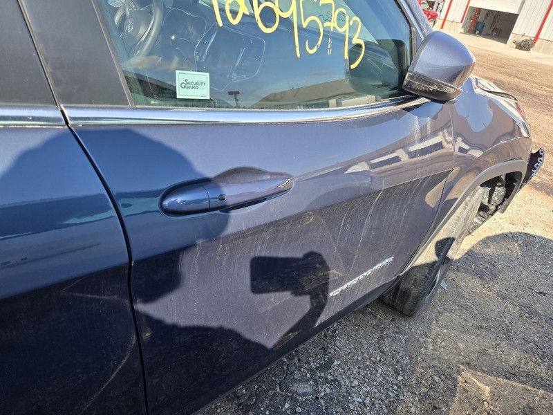 Passenger Front Door Electric Tempered Glass Fits 19-21 CHEROKEE 3570105