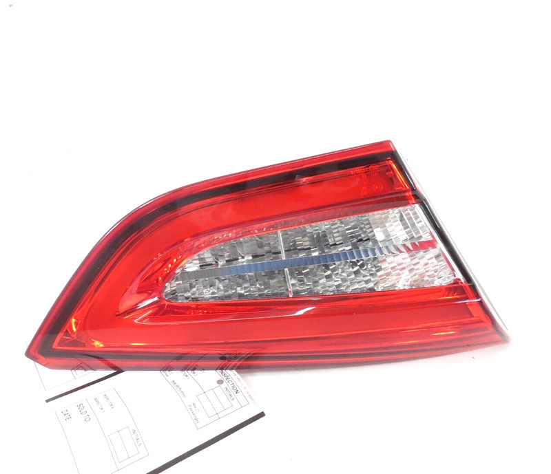 2014-2016 Maserati Quattroporte Trunk Deck Lid Tail Light Driver Left LH OEM
