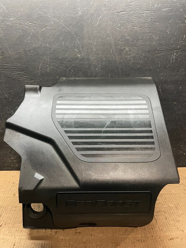 2010 to 2019Lincoln MKS 3.7L Engine Motor Cover Y6658DG