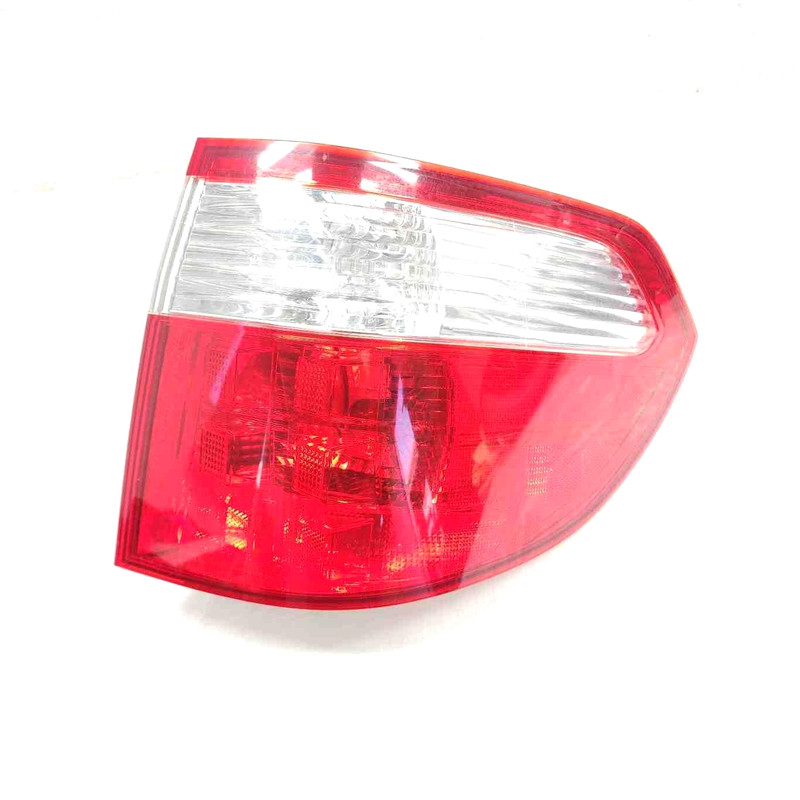2005 Odyssey RH Passenger Side Quarter Tail Light W/ Light Scratches 33501SHJA11