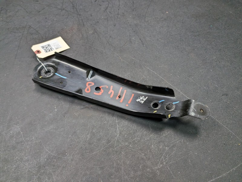 Rear Crossmember Left Bracket 2019 Infiniti QX50 55451-5NA0A 2020 2021 - 2024